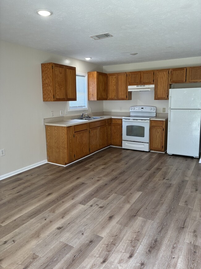 Building Photo - 6186 W Grenada St