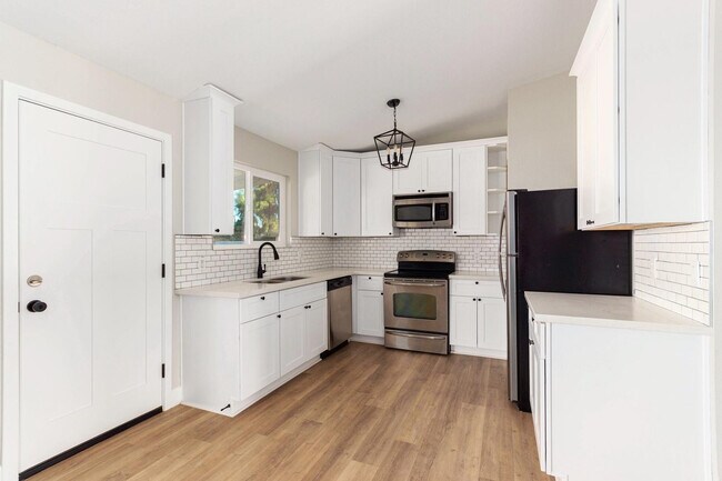 Foto del edificio - 232 E Leah Ln