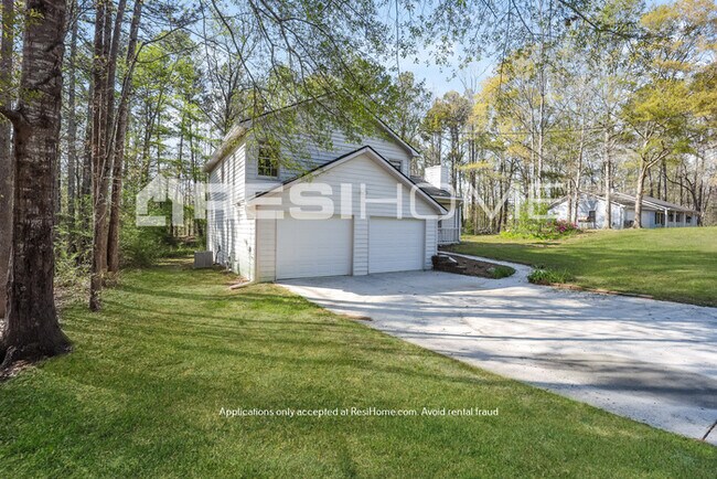 Building Photo - NEW BEAUTIFULLY RENOVATED HOME!