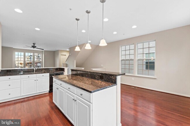 Building Photo - 44321 Ocelot Way