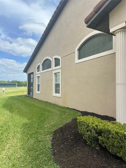 Building Photo - 26621 Bella Vista Dr