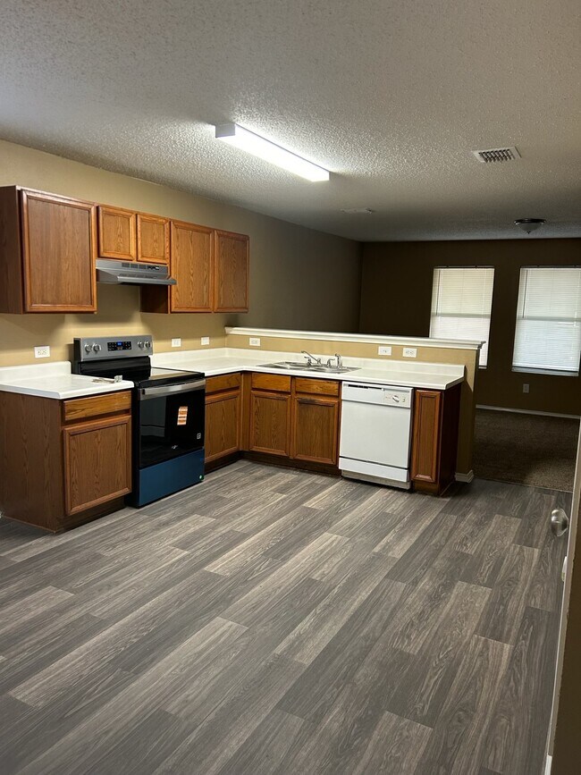 Foto del edificio - 745 Grambling Dr