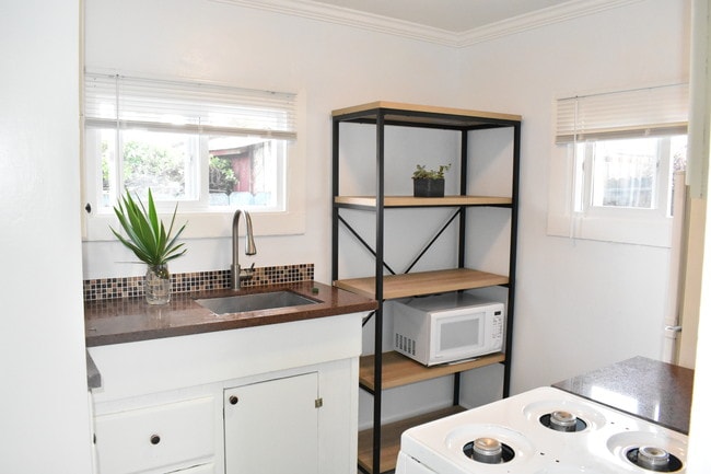 newly remodeled kitchen - 378 Arleta Ave