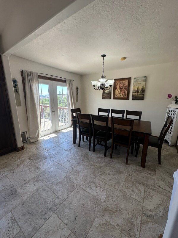 Foto del edificio - 462 E Pine View Dr