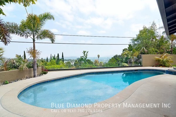 Primary Photo - Remodeled 3 BR home on 1/2 acre with pool,...