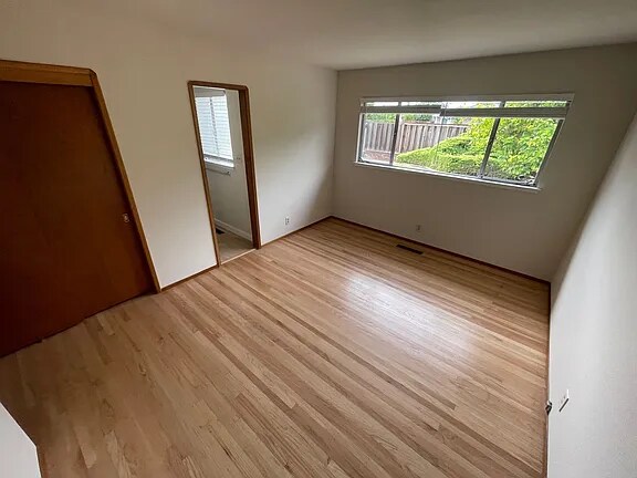 Foto principal - 3836 King St