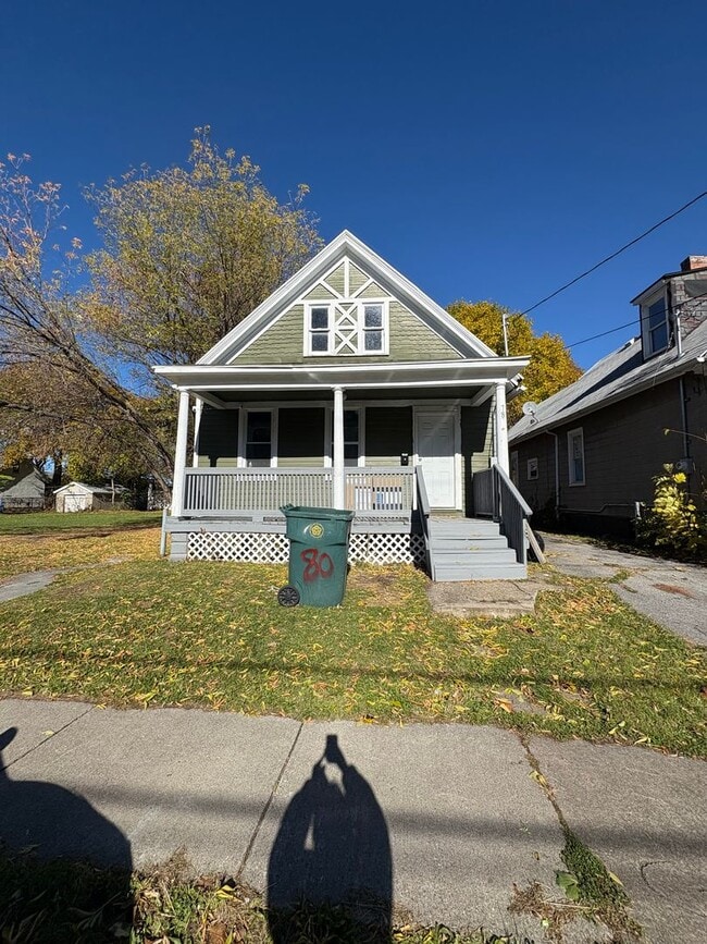 Building Photo - 78 Evergreen St