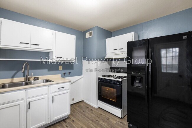 Foto del edificio - 1432 E Pitman Ave