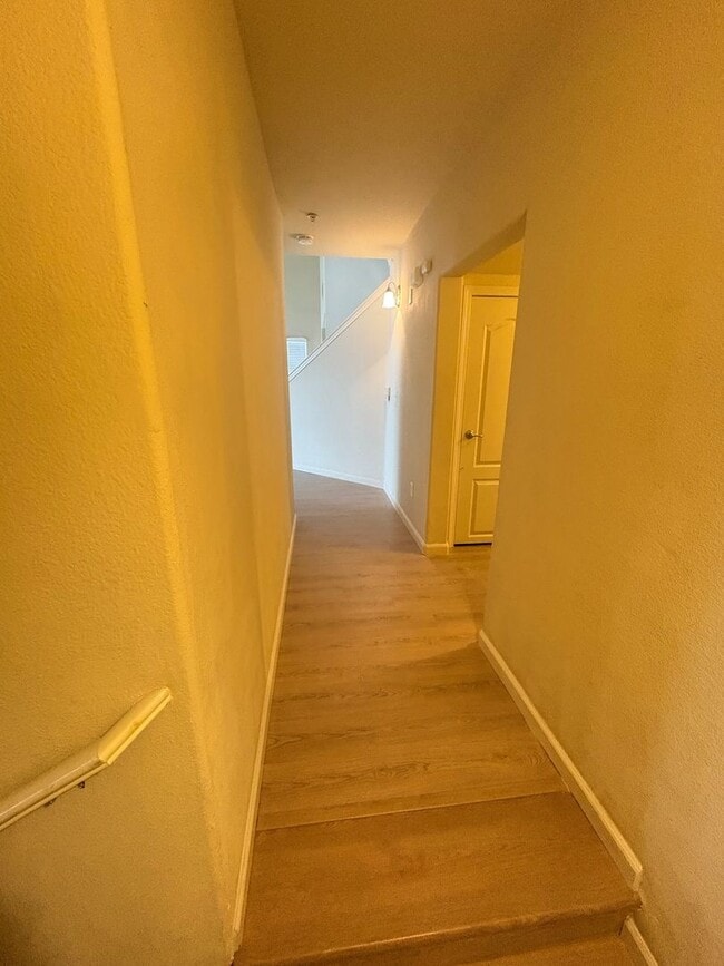 Foto del edificio - 9050 Double R Blvd