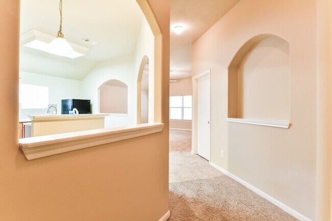 Building Photo - 13407 Forest Pines Village Ln