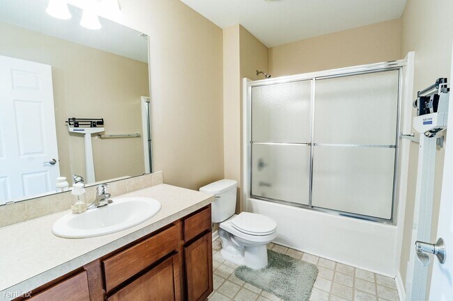 Building Photo - 2 br, 2 bath Condo - 3110 Ledgestone Pl NE