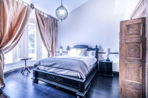Foto del edificio - 9121 N 69th St