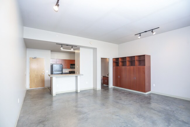 Building Photo - 826 Pennsylvania St
