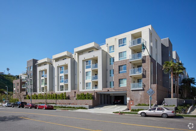Foto principal - 5902-5926 Firefly Pl Dr
