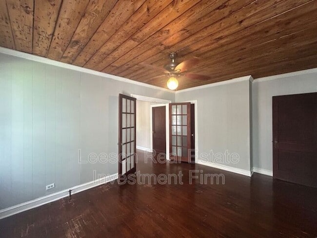Building Photo - 3349 Alexander Ave