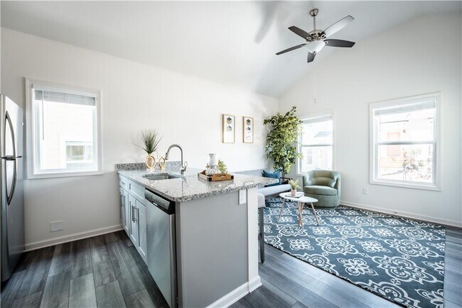 Foto del edificio - 1353 Finley St NE