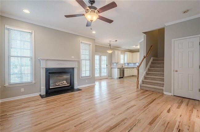 Building Photo - 720 Gardenside Cir SE