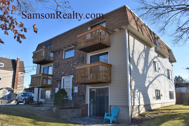 Photo - 1 Woodward Ave (East Providence, RI) Apartment