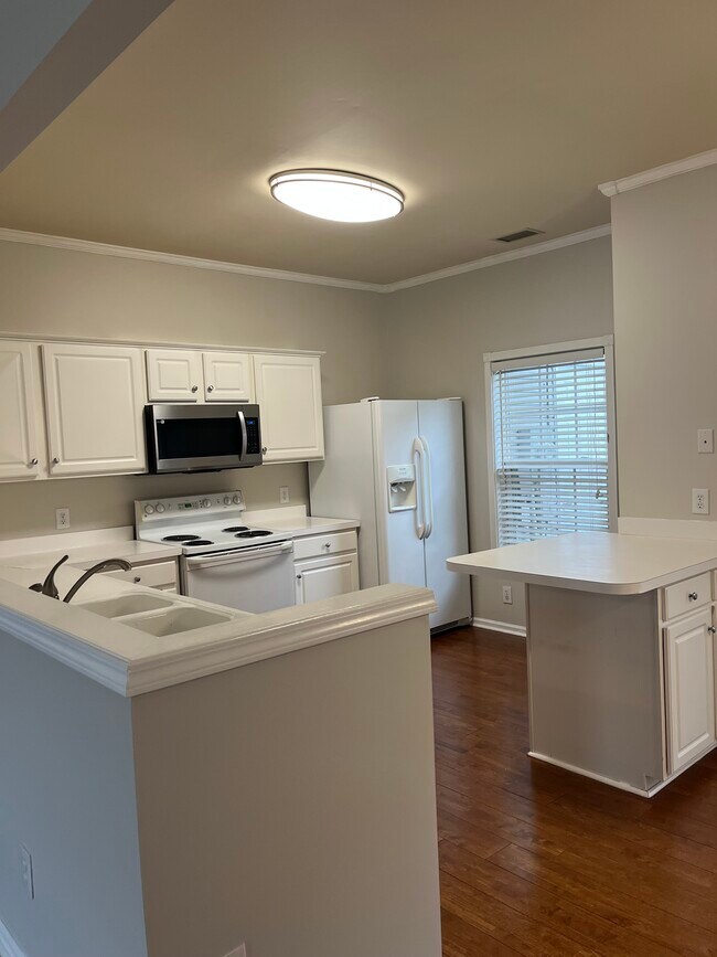 Foto del edificio - 3178 Mannington Dr