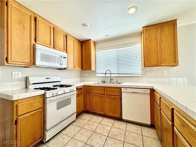 Foto del edificio - 1828 Badger Canyon Ave