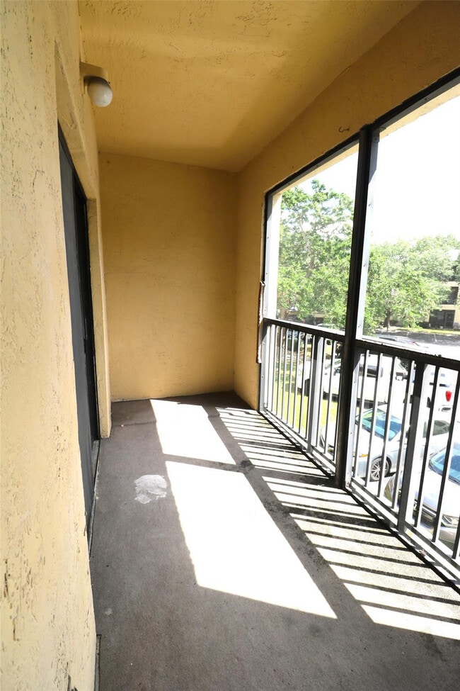 Foto del edificio - 2445 SW 18th Terrace