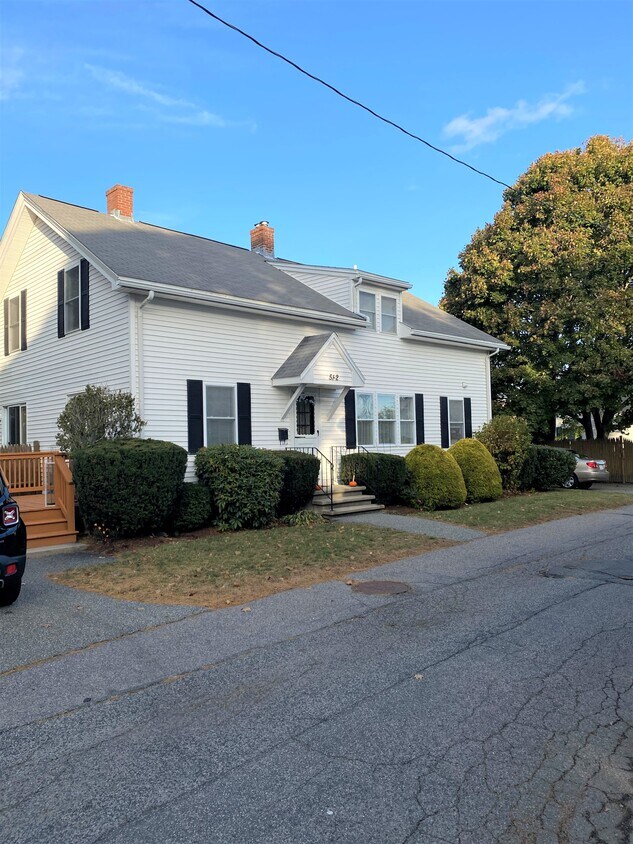 Primary Photo - 51 School Ave