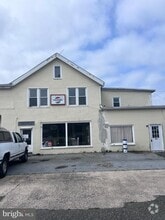 Building Photo - 636 Gravel Pike