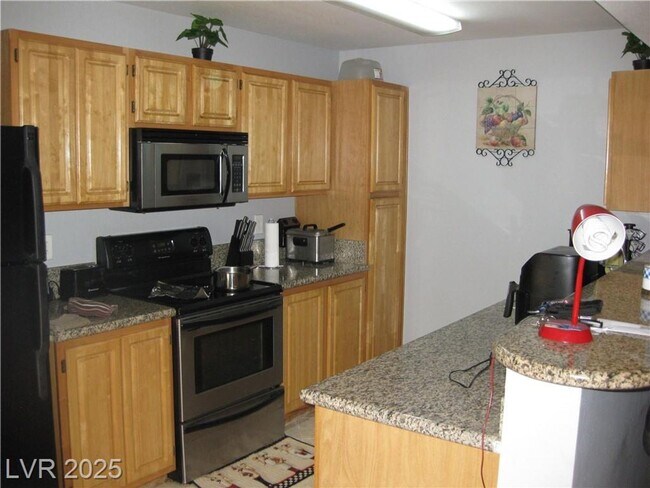 Foto del edificio - Beautiful SW condo close to the Las Vegas ...