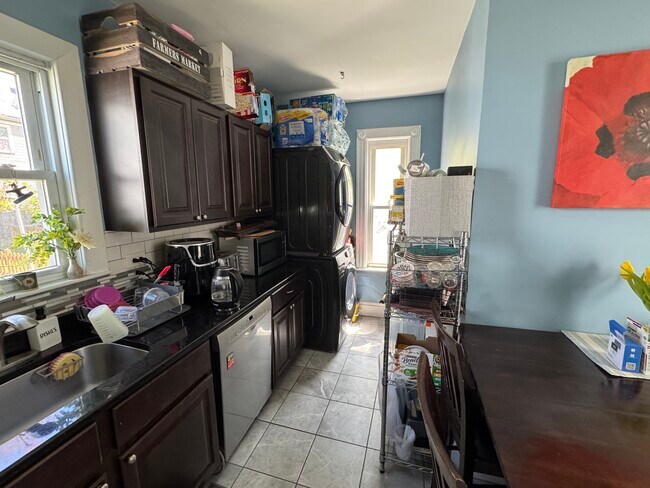 Foto del edificio - 69 Partridge Ave