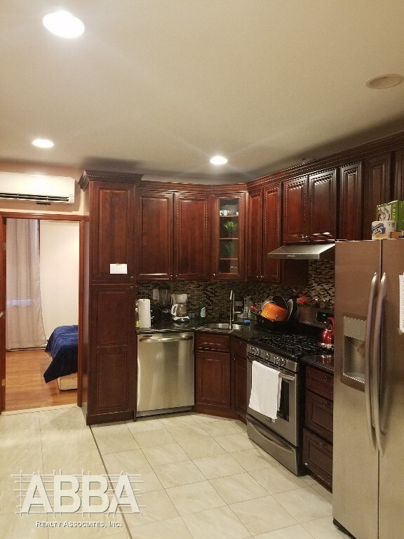 Foto principal - 926 4th Ave