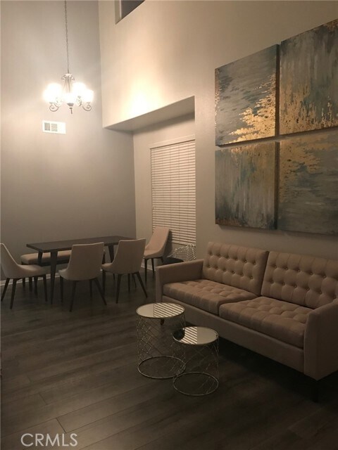 Foto del edificio - 13765 San Luis Rey Ct