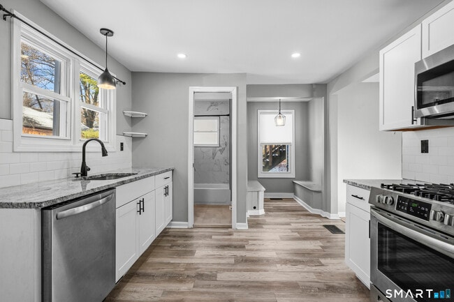 Foto del edificio - 33 Maple St