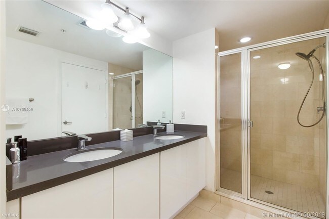 Building Photo - 2 br, 2 bath  - IVY CONDO
