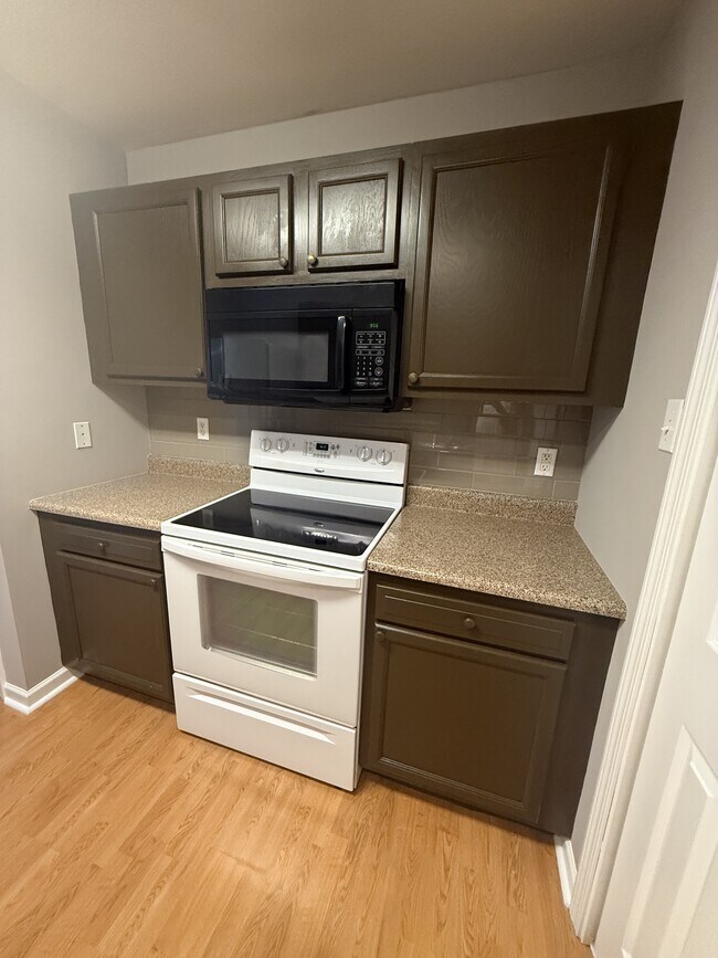 Foto del edificio - 745 Casey Ln