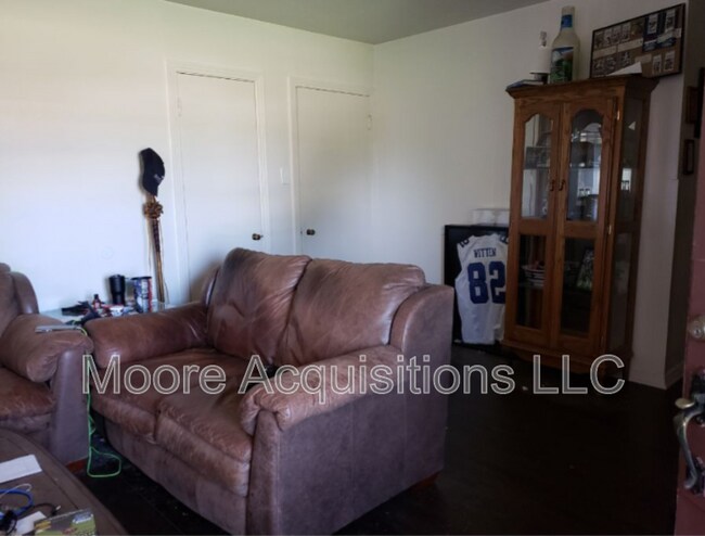 Foto del edificio - 1306 N Travis St
