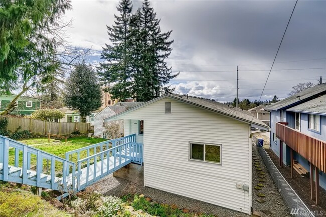 Building Photo - 8837 20th Ave SW