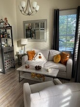 Building Photo - 2217 Tideway Ct