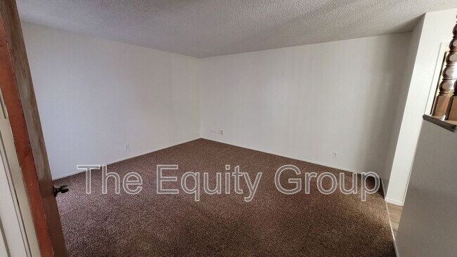 Foto del edificio - 5804 W Robinwood Ave
