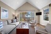 Primary Photo - Gorgeous Sausalito One Bedroom with Privat...