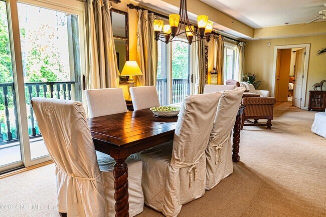 Foto del edificio - 955 Registry Blvd