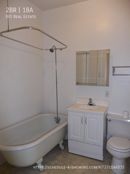 Building Photo - 903 E 14th Ave