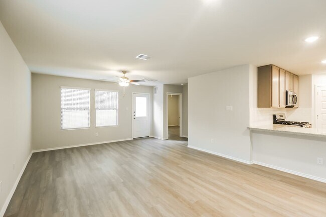 Foto del edificio - 24825 Scilla Wy