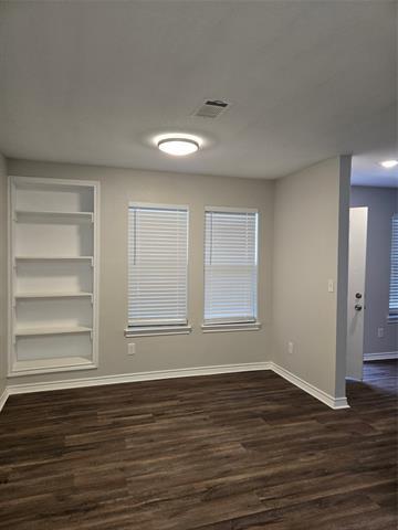 Foto del edificio - 7800 Irish Dr