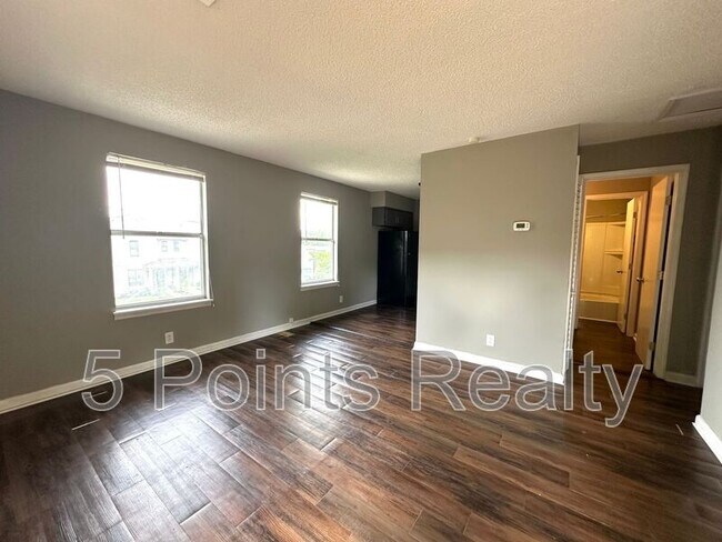 Foto del edificio - 308 Prince Ave