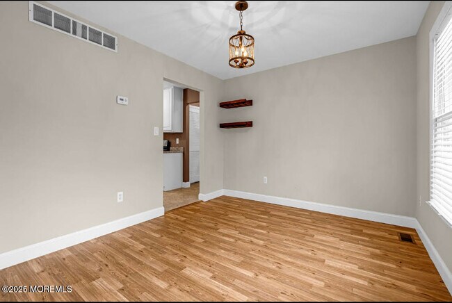 Building Photo - 476 Birch Bark Dr