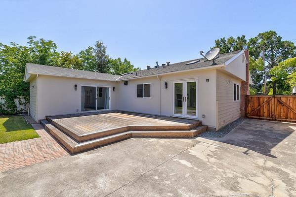 Primary Photo - 850 Loma Verde Ave