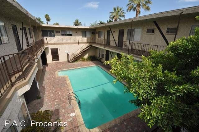 Building Photo - 1 br, 1 bath Apartment - 6954 Woodman Ave ...