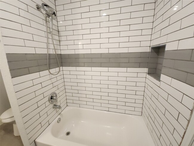Building Photo - 5231 Balkin St
