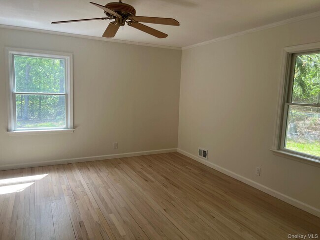 Foto del edificio - 7 Blueberry Ridge Rd