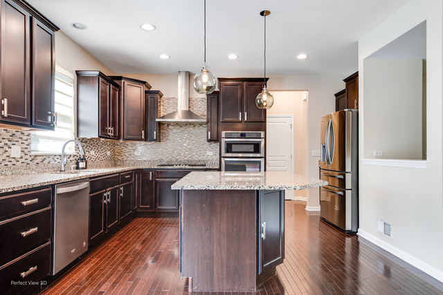 Foto del edificio - 3724 Honey Locust Dr